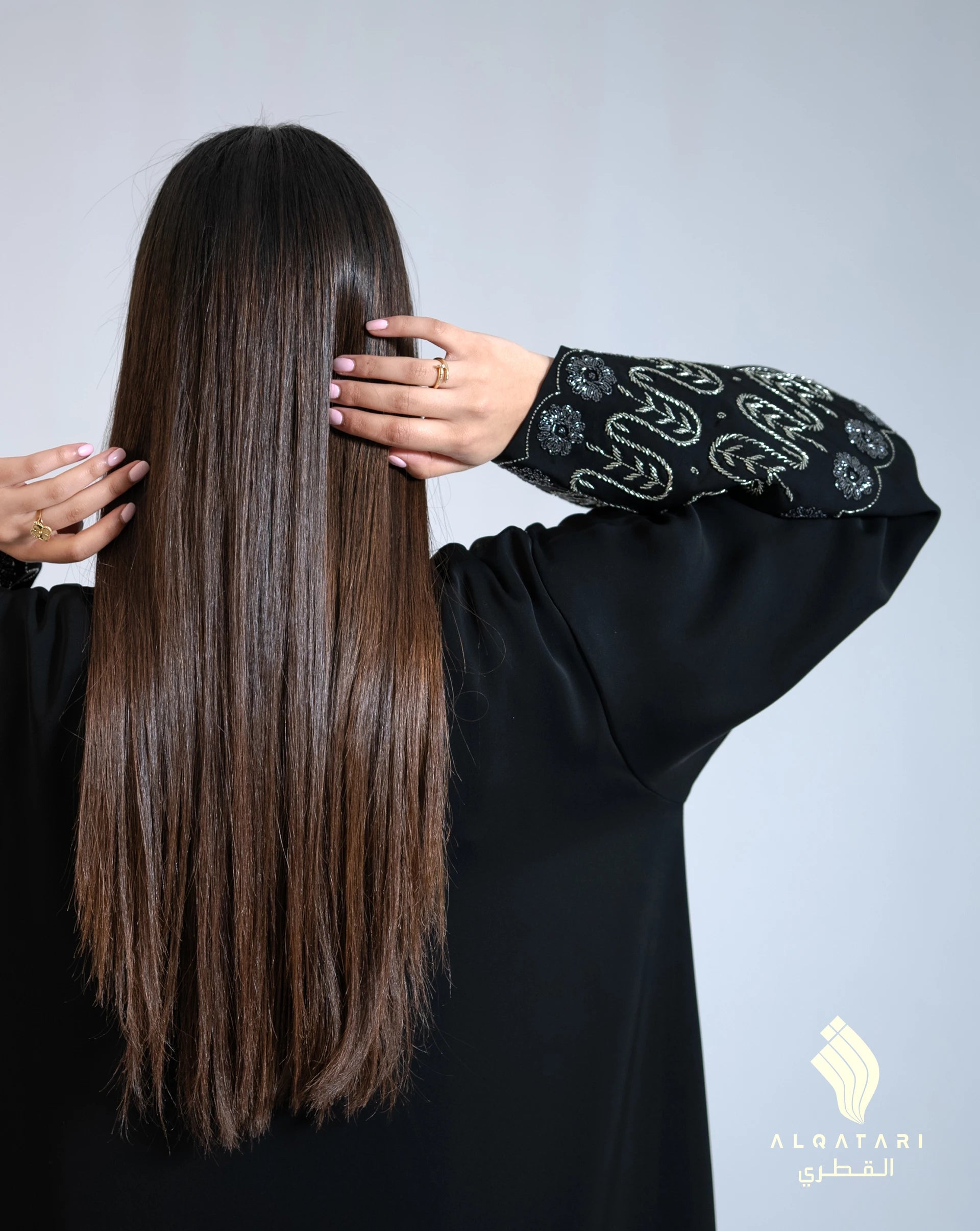Cloche Lush Black Abaya