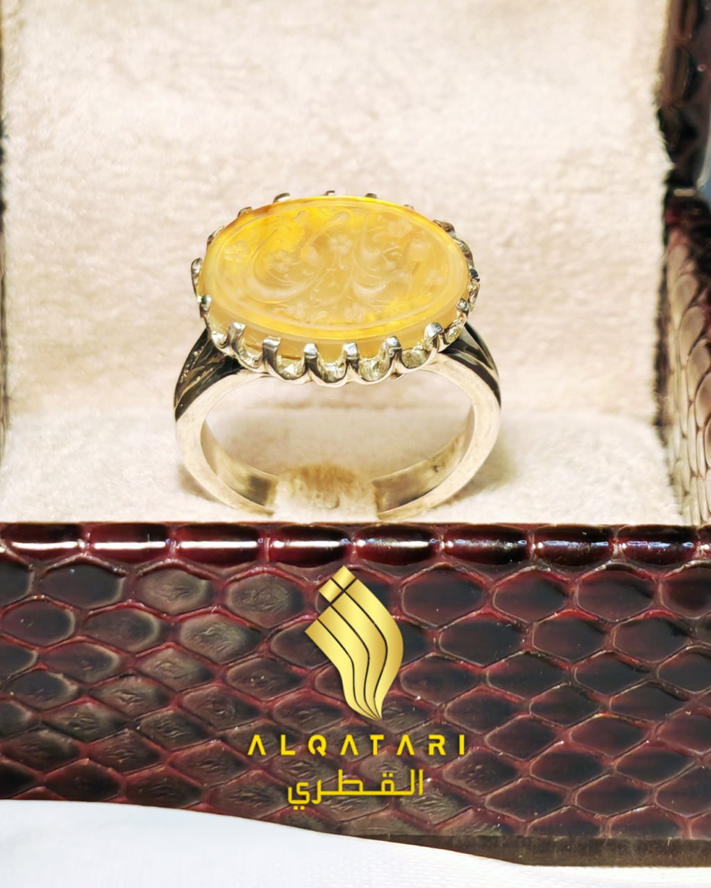Hand-Engraved "Ya Mahdi" Aqeeq Ring | Sterling Silver | Size UK Q  US 8